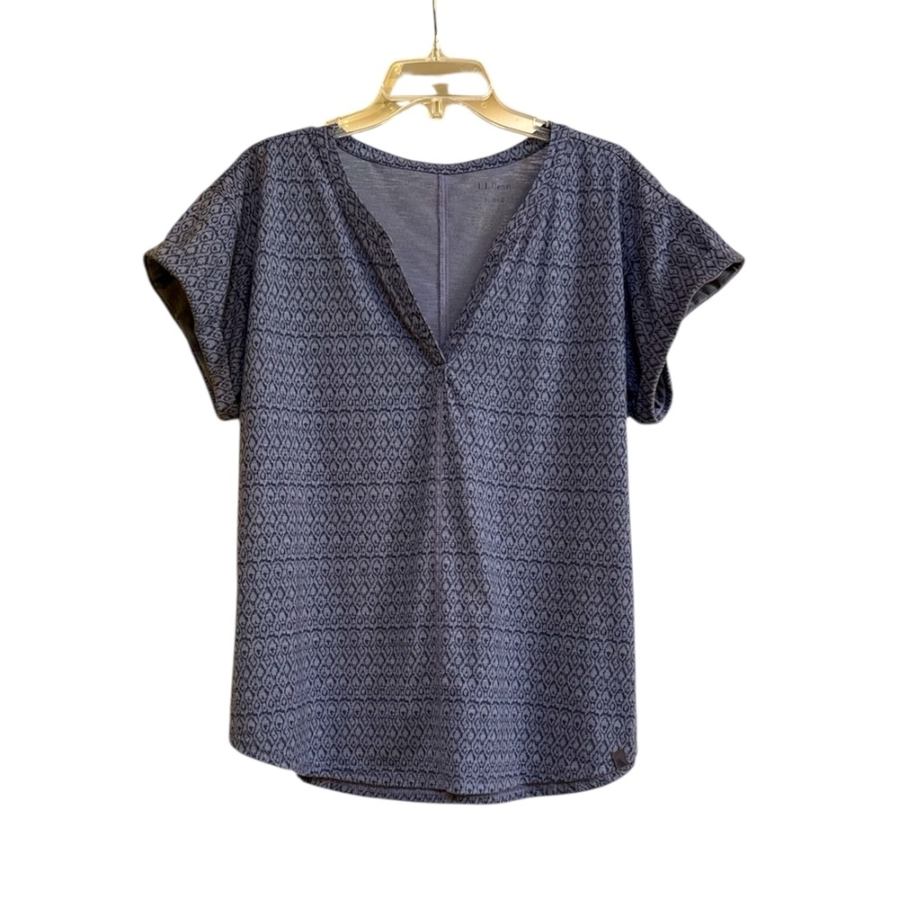 L.L. Bean Blue Patterned Short Sleeve Tee